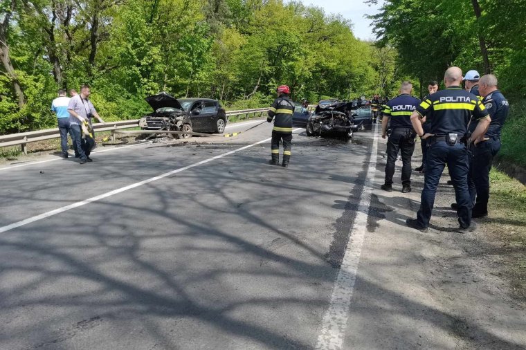 Közúti baleset miatt áll a forgalom Marosvásárhely határában