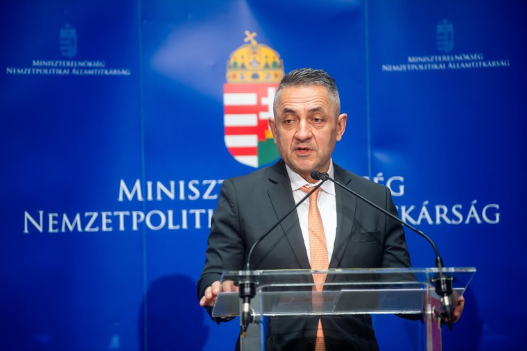 Megjelentek a Szülőföldön magyarul program idei pályázati felhívásai