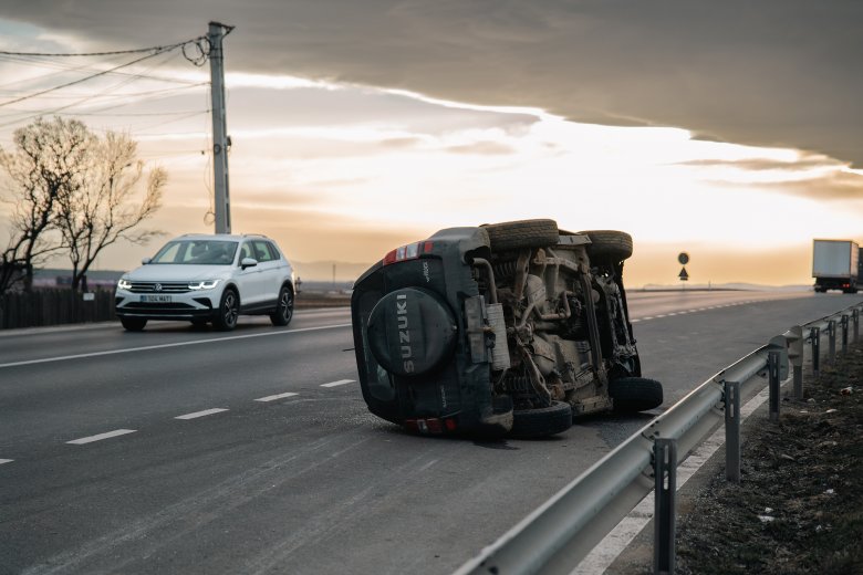 Románia „élen jár” a halálos közúti balesetek száma tekintetében, a délután 5 és 6 közötti időpont a legkritikusabb