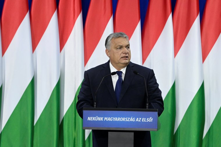 Orbán: helyes volt a lemondás a kegyelmi ügyben