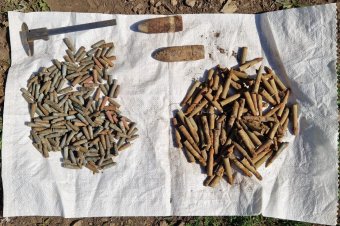 Töltényeket és fel nem robbant világháborús lövedékeket találtak a Rugát-tetőn