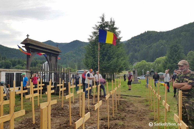 Román szélsőségesek is csatlakozhatnak a hétvégi úzvölgyi magyar megemlékezés résztvevőihez