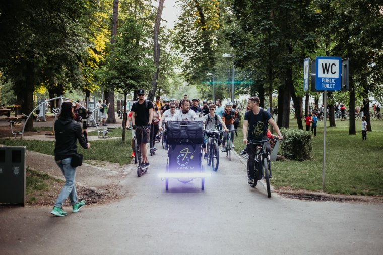 Zenés bicikliparádéval hangolnak a VIBE Fesztiválra