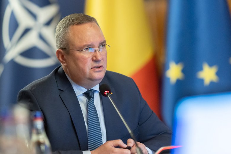 Ciucă: Romániának a NATO-tagságától függetlenül tennie kell a katonai védelméért