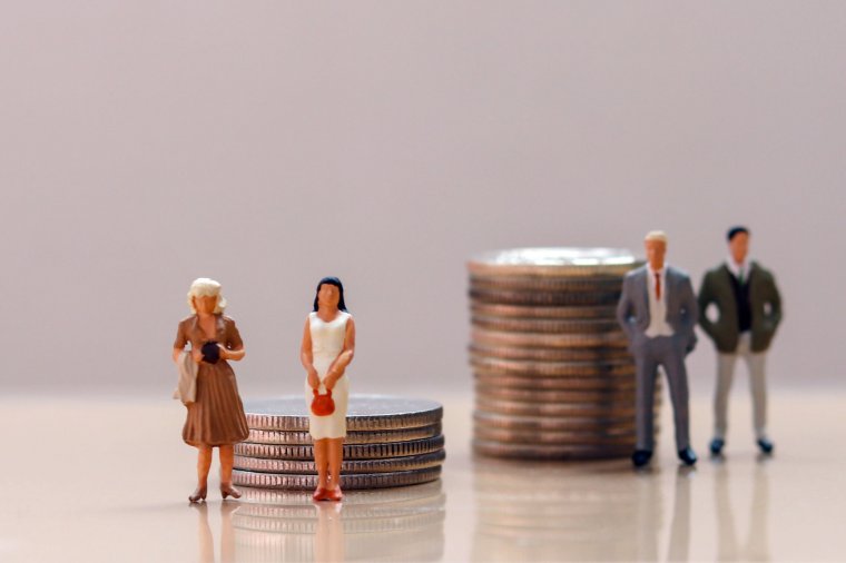Nyugdíj: csökken, de még mindig nagy a nemi egyenlőtlenség