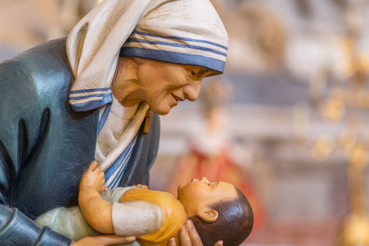 Teréz anya, a szeretet misszionáriusa