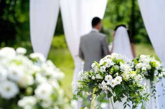 Oltári nagy összeomlás az esküvőszervezésben: az idei évre betervezett lakodalmak bő 90 százalékát jövőre halasztották