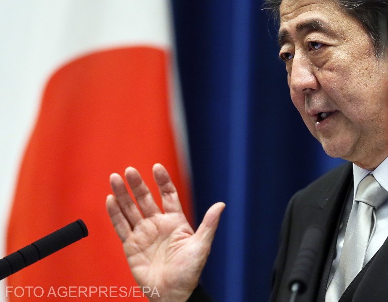 Lelőtték és belehalt sérüléseibe Abe Sinzó volt japán miniszterelnök