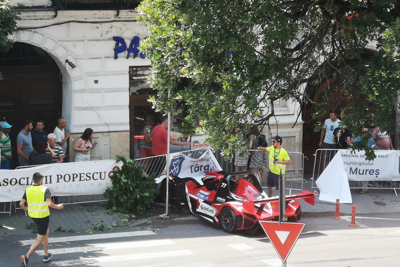 Kiskorúak sérültek meg, a polgármester nem engedélyez több autóversenyt Marosvásárhelyen