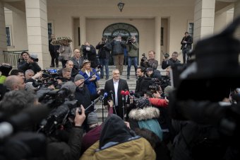 Orbán Viktor: a háború és a béke a tét