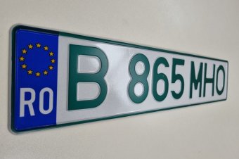 Nemsokára zöld rendszámot kaphatnak az elektromos autók Romániában is