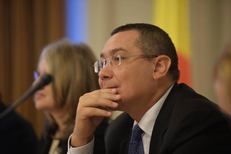 Az RMDSZ és Johannis nyerne a kormány bukásából, állítja Ponta