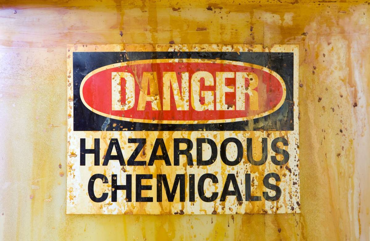 Jelentős mennyiségű veszélyes vegyszert foglaltak le a hatóságok a kártevőirtó cégek ellenőrzése során