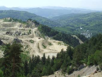 Több autópályát lehetne építeni a Verespatak-ügyben a román államtól követelt kártérítésből
