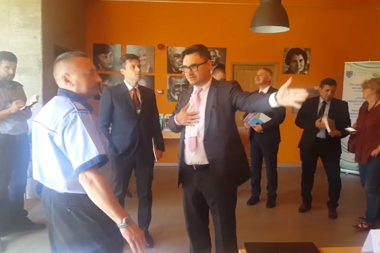 Vádaskodott és sértegetett Dan Tanasă a bálványosi rendőri helyszínelésen – videó