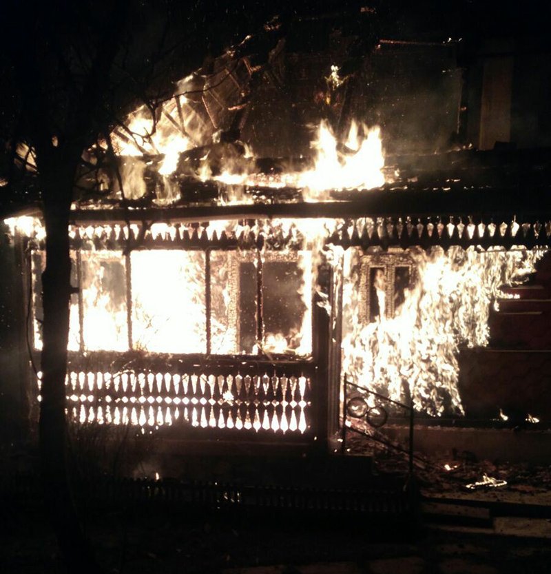 Lángolt a lakóház, mire a tűzoltók odaértek