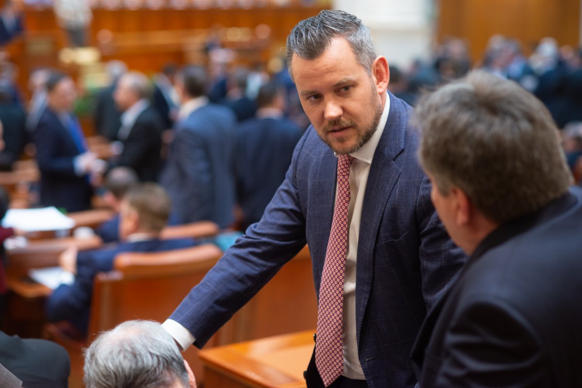 Antal Lóránt a szenátus energetikai és altalajkincsek kitermelésével foglalkozó bizottságának új alelnöke 