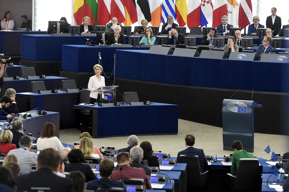 Megválasztották a német Ursula von der Leyent az Európai Bizottság új elnökének
