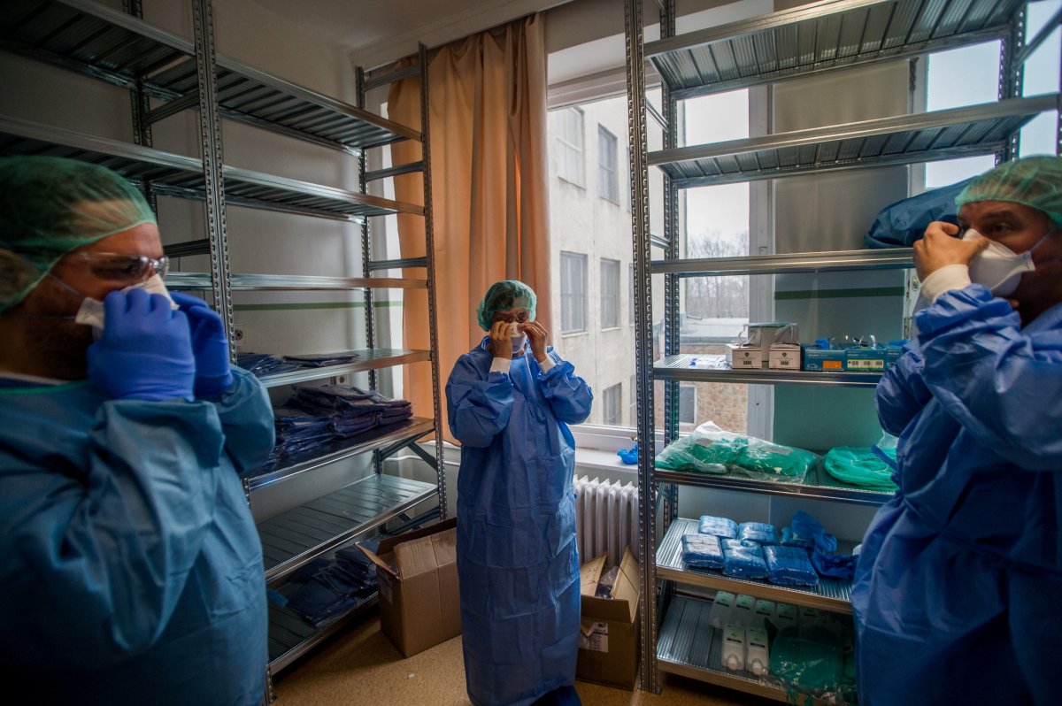 Magyarországon mintegy 1400 eurós pluszjuttatást kap minden egészségügyi dolgozó