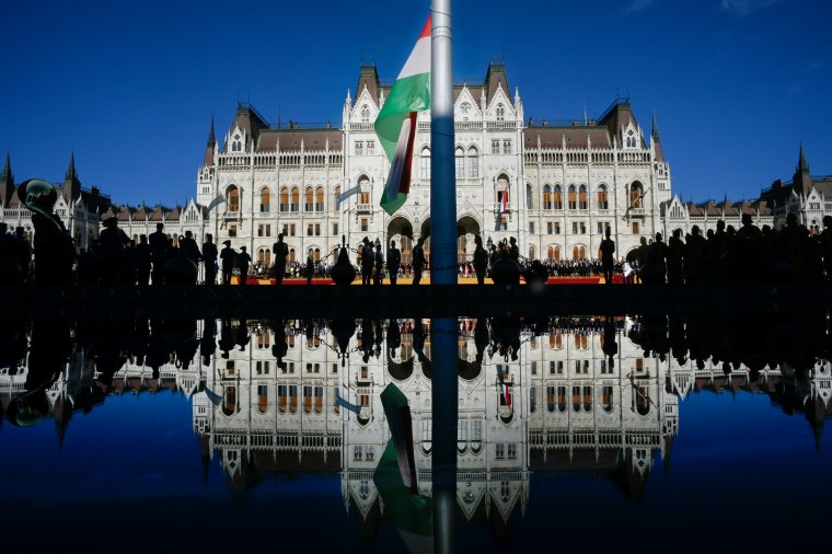 Áder János: megpróbáltatások idején is gyarapítani kell az „örök Magyarországot”