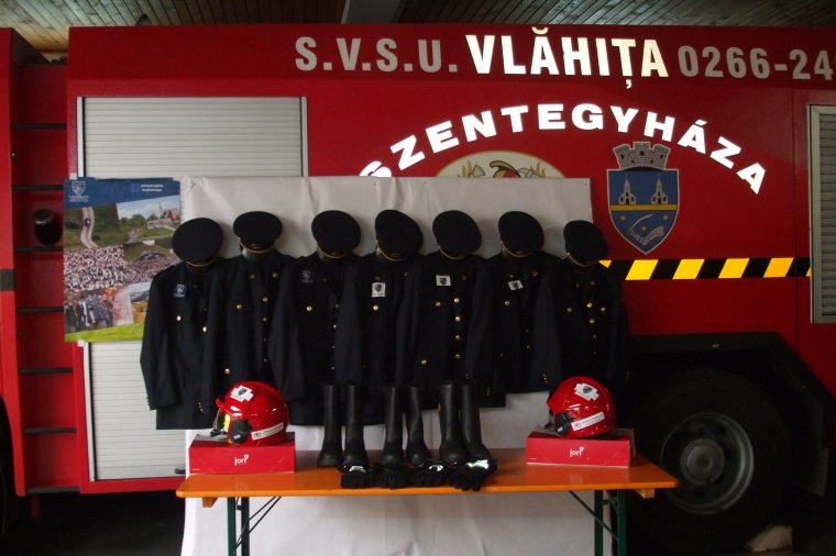 Új felszerelésekkel bővült a szentegyházi tűzoltók eszköztára
