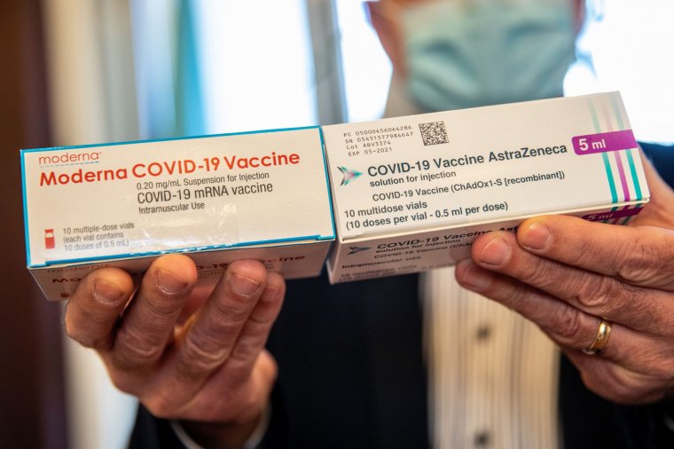 Az újabb vakcinák gyorsított eljárással történő engedélyeztetését fontolgatja az Európai Bizottság