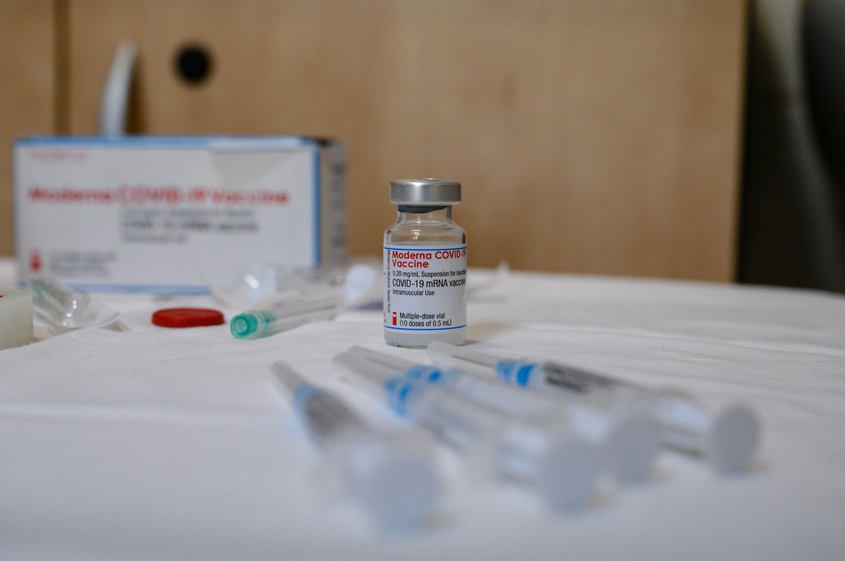 Újabb szállítmány érkezik Romániába a Moderna vakcinájából