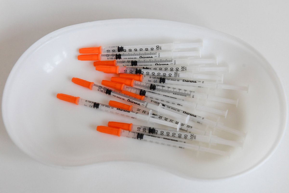 Az EMA lezárta a Johnson-vakcina vizsgálatát, ismételten az oltóanyag hatékonyságát hangsúlyozta