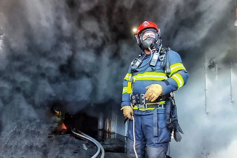 Hatalmas füsttel égett egy kereskedelmi egység Marosvásárhelyen