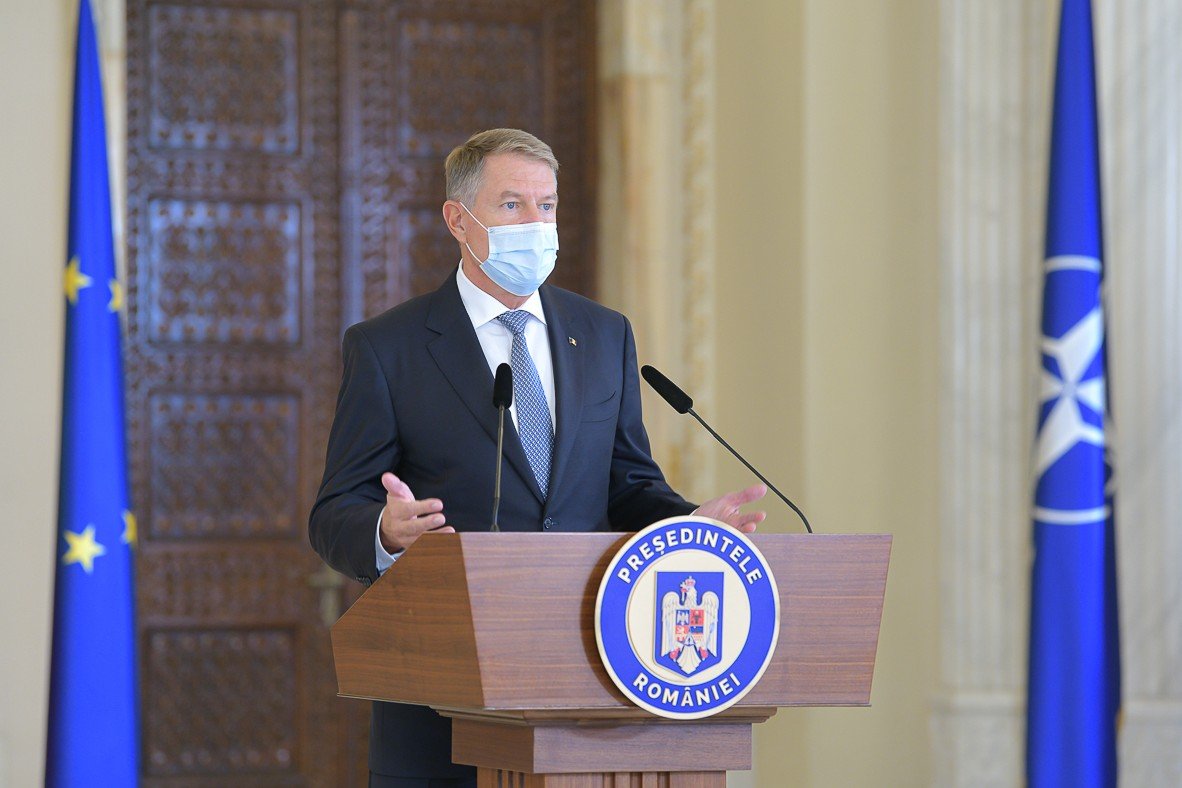Iohannis szerint már csak korlátozó intézkedésekkel lehet megfékezni a járvány terjedését