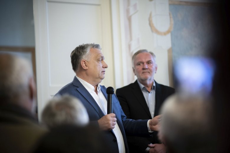 Orbán Viktor: a háború és a béke a tét