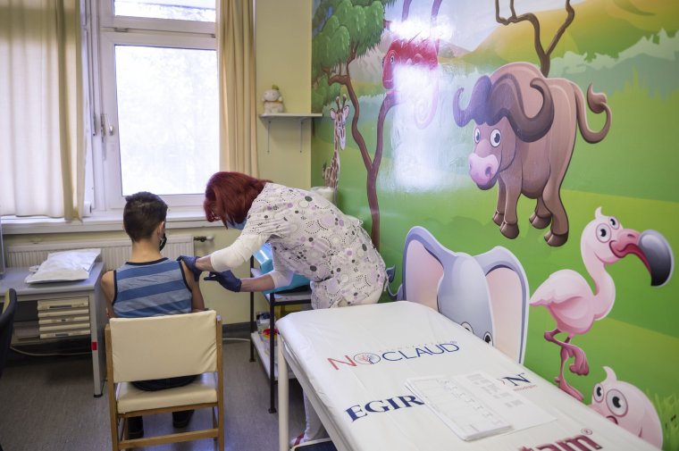 Elkezdődött az 5 és 11 év közötti gyermekek koronavírus elleni oltása Romániában