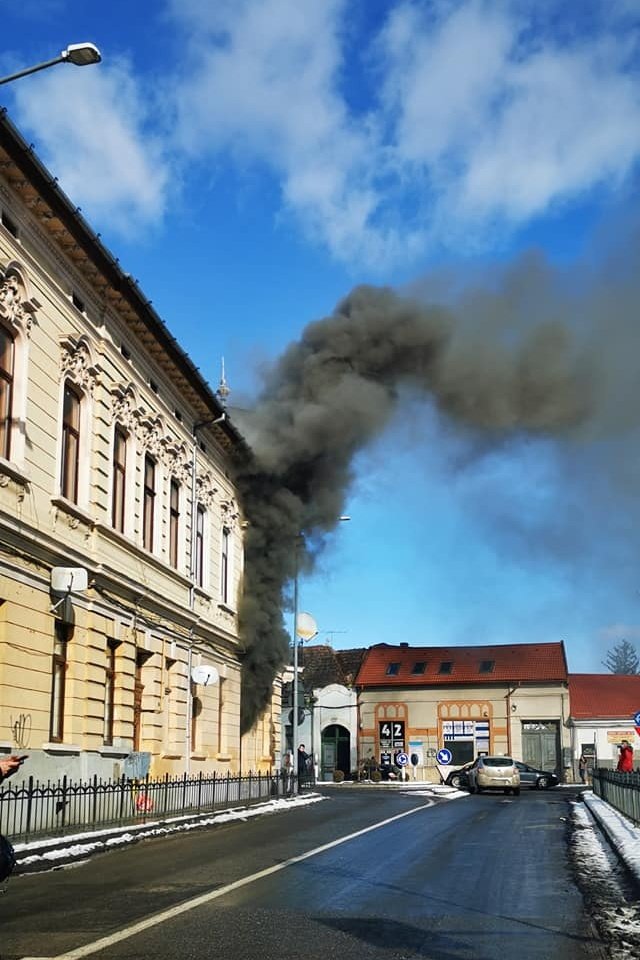 Tűz ütött ki Marosvásárhely központjában