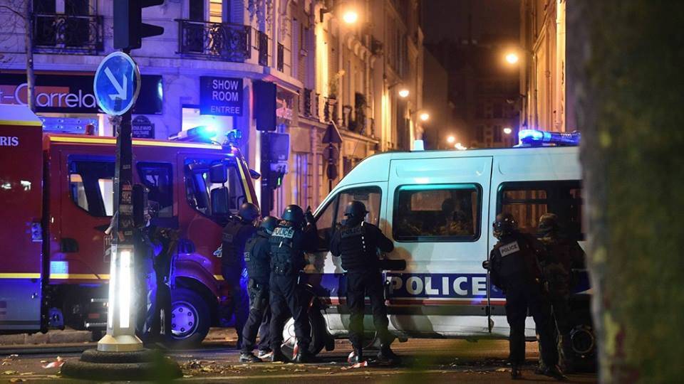 Lövöldözés és robbantás Párizsban: 128 halott