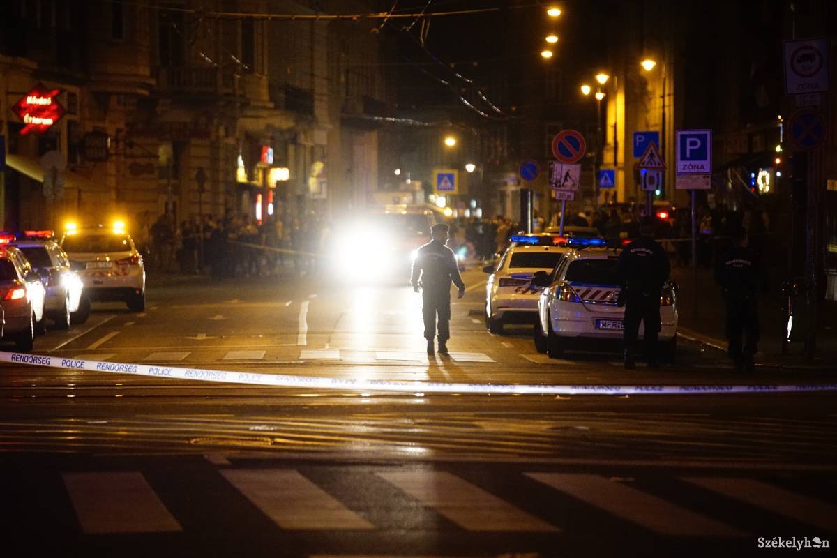 Robbanás történt Budapesten, két rendőr sérült meg