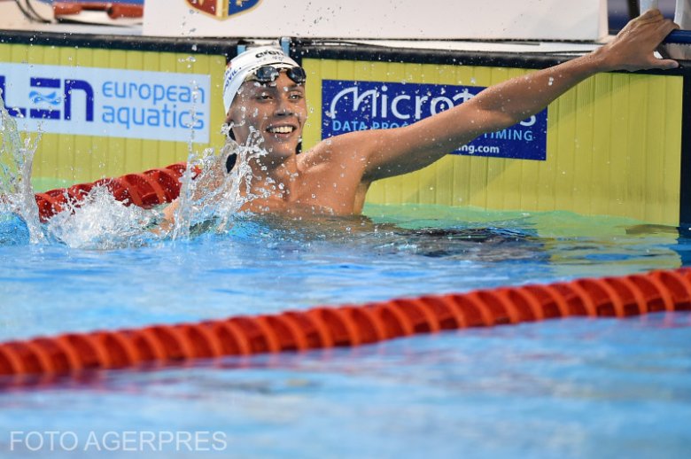 Magyarország az első, Románia a harmadik helyen végzett az ifjúsági úszó Eb éremtáblázatán