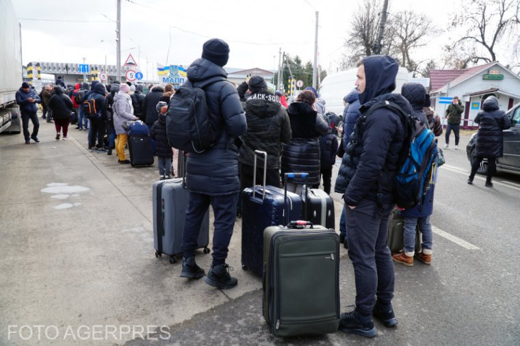 Egy nap alatt több mint tízezer ukrán állampolgár érkezett Romániába