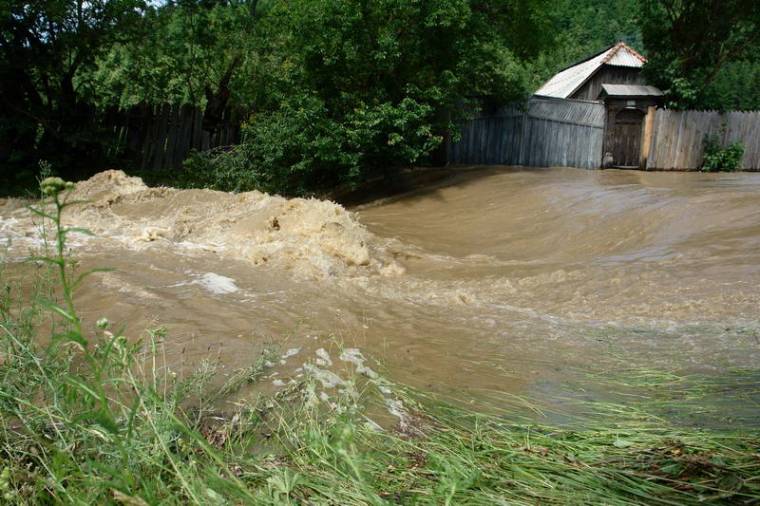 Narancs jelzésű árvízriasztást adtak ki a Tatros vízgyűjtő medencéjére is