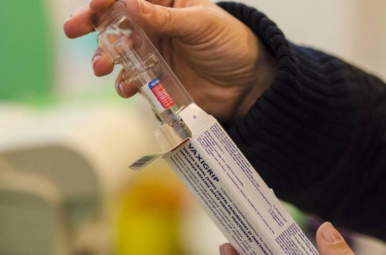 Egymillió adag influenza elleni védőoltást oszt szét az egészségügyi minisztérium