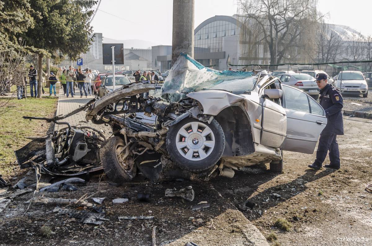 Hivatalos: ittas volt a balesetet okozó rendőr