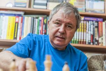 Amatőr sakkvilágbajnok lett a csíkszeredai Biró Sándor nemzetközi nagymester