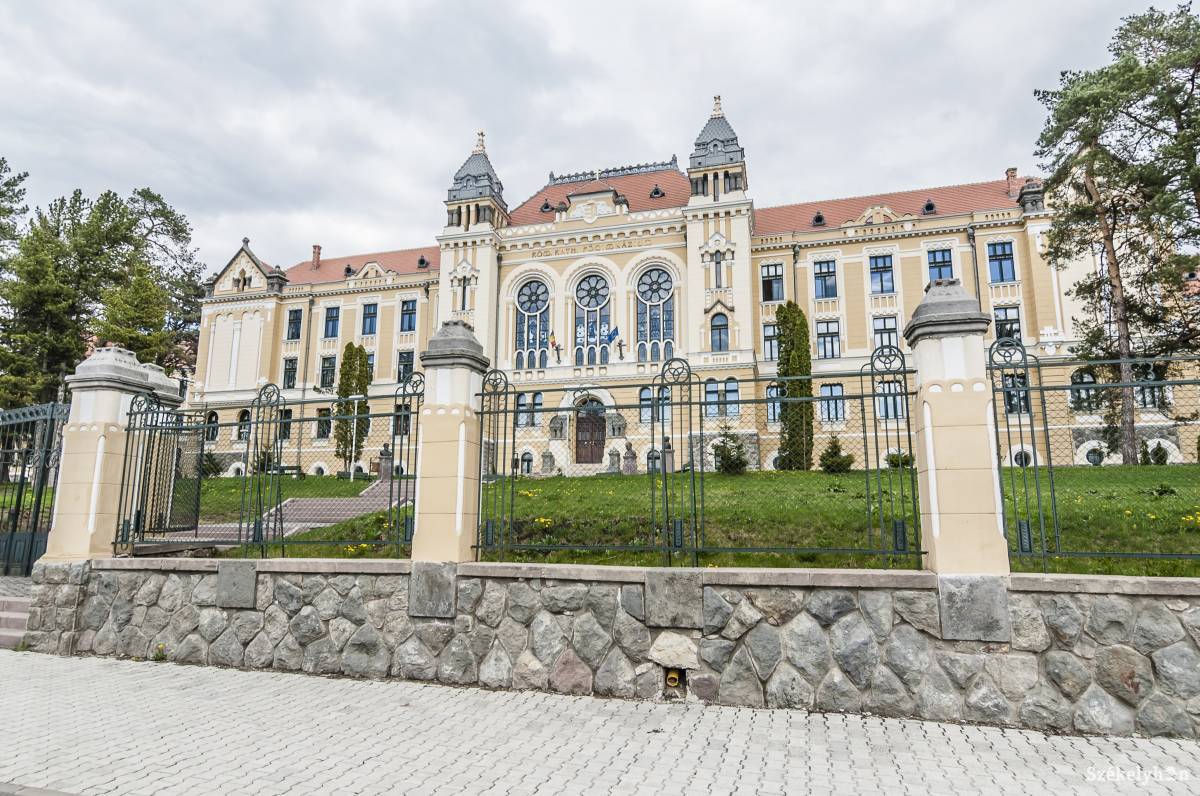 Nincs magyar középiskola a legjobb száz romániai gimnázium között