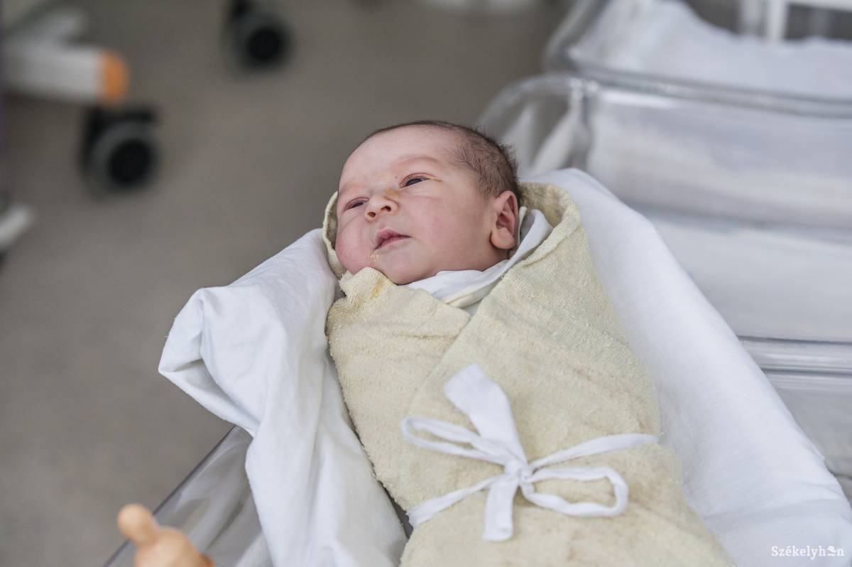 Több születés, kevesebb elhalálozás Gyergyószentmiklóson