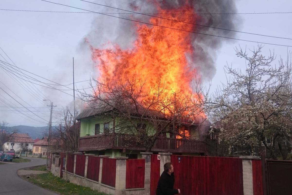 Leégett egy tornácos ház Taplocán