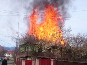 Leégett egy tornácos ház Taplocán