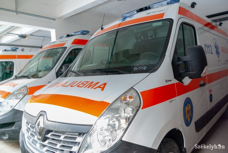 Arad megye: koronavírus okozta a mentőszolgálat alig 48 éves asszisztensnőjének a halálát