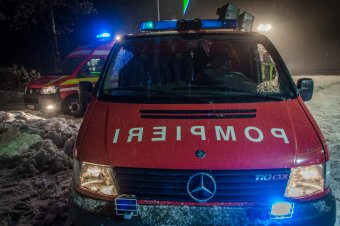 A hó fogságából mentettek ki személyeket a Hargita megyei tűzoltók