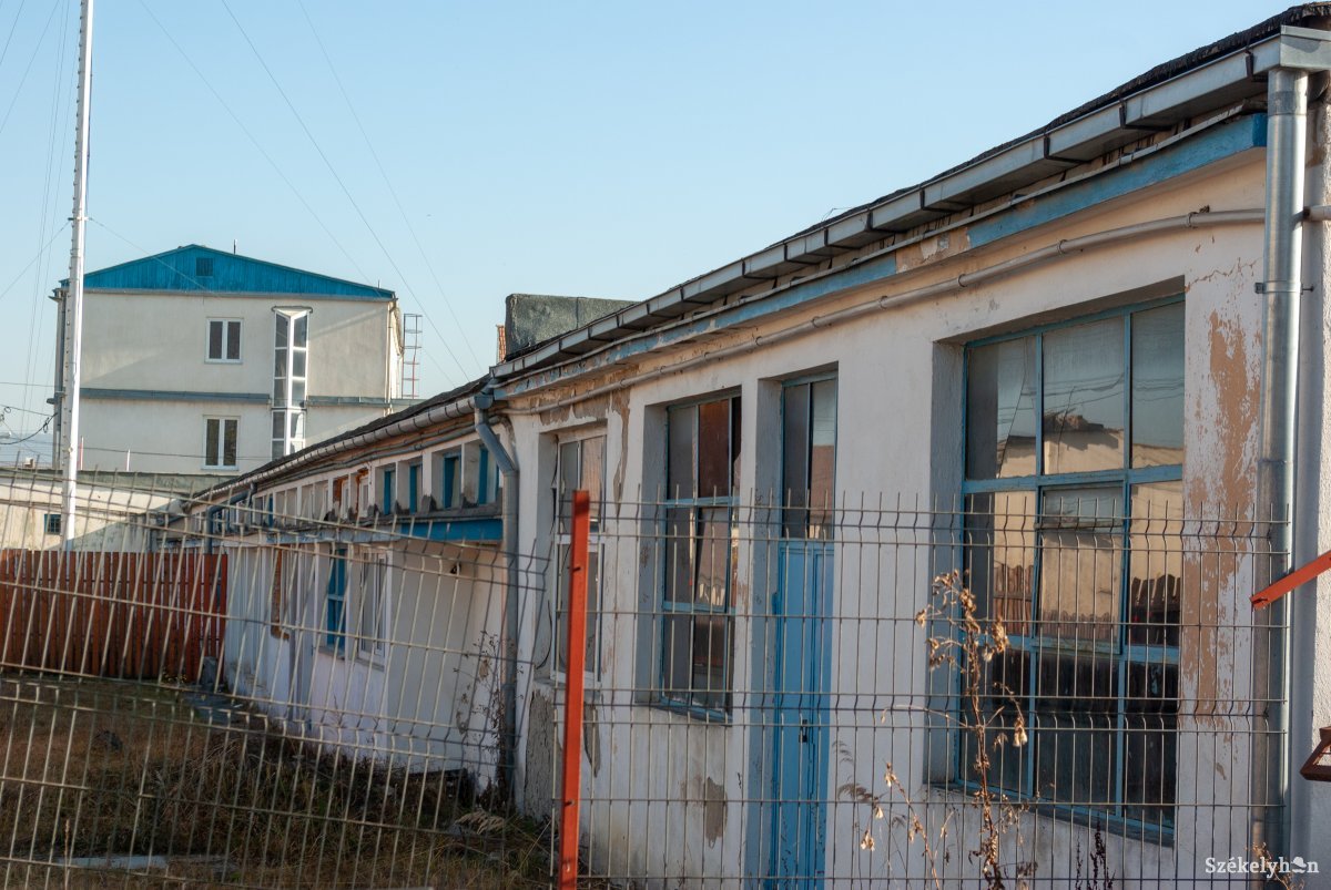 A Goscom veszteségeit fedezné a kihasználatlan épületei megvásárlásával a csíkszeredai városvezetés