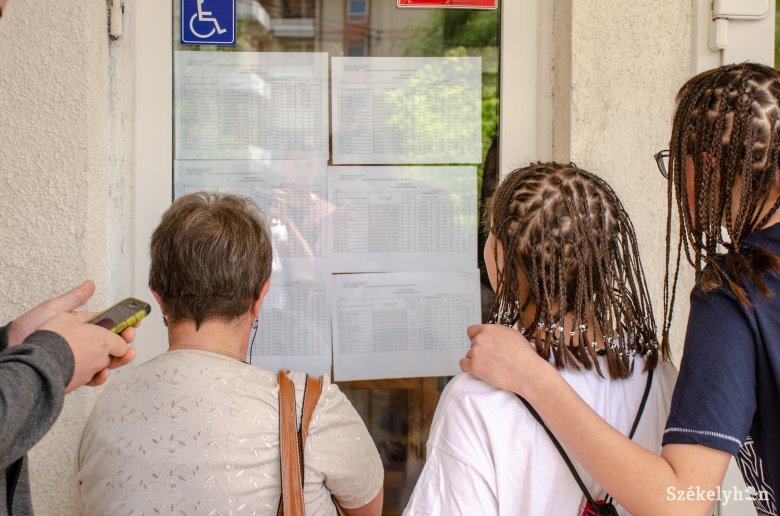 Javítottak a magyar nyolcadikosok a képességvizsgán – Továbbra is a románvizsga okozza a legnagyobb fejtörést