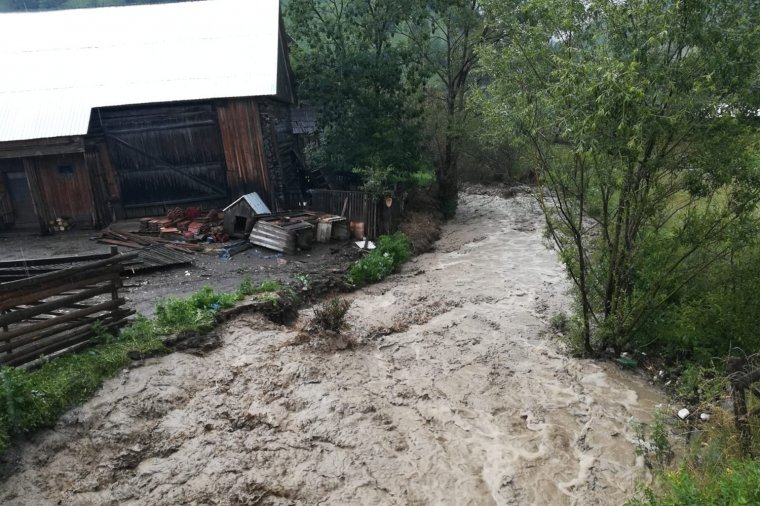 Árvizet és áramszünetet hagyott maga után a vihar Hargita megyében